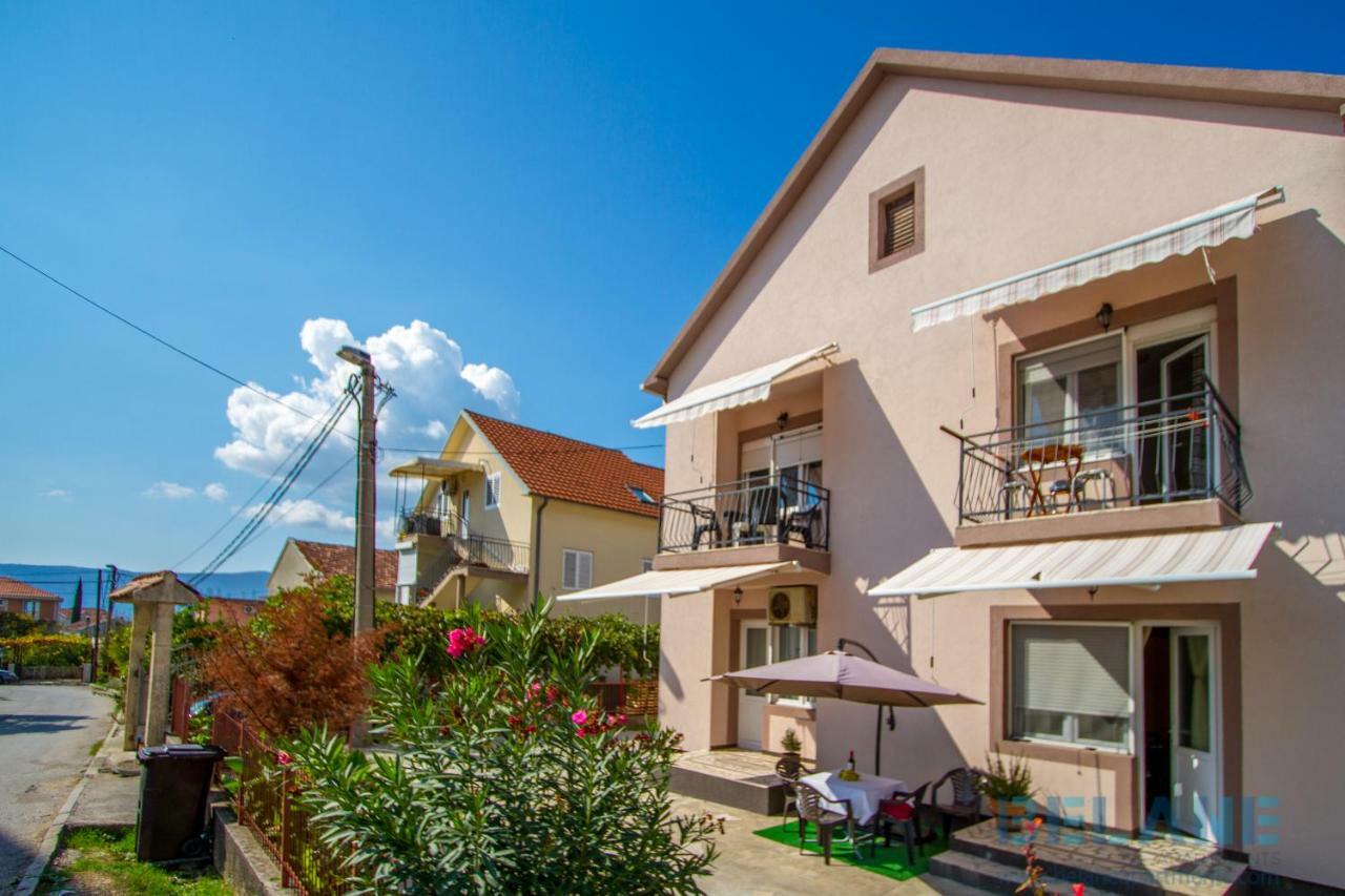 Belane Apartments Tivat Exterior foto